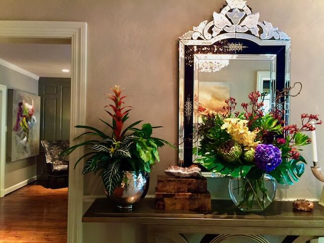 Elegant Entryway Flowers Mirror